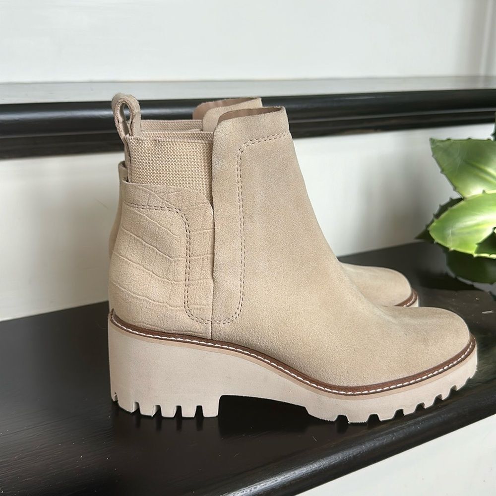 New Dulce Vida Huey H2Oleather suede, lug sole booties neutral